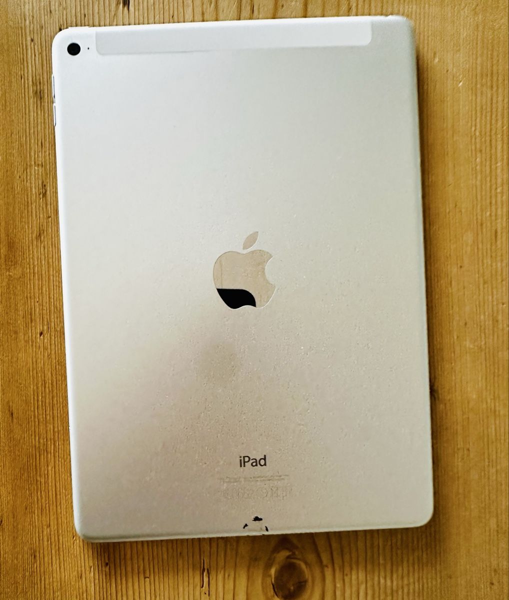 Apple Tablet PC: Apple iPad Air 2 - DEFEKT – Defekt aus Eschenbach LU von Mauz77 1