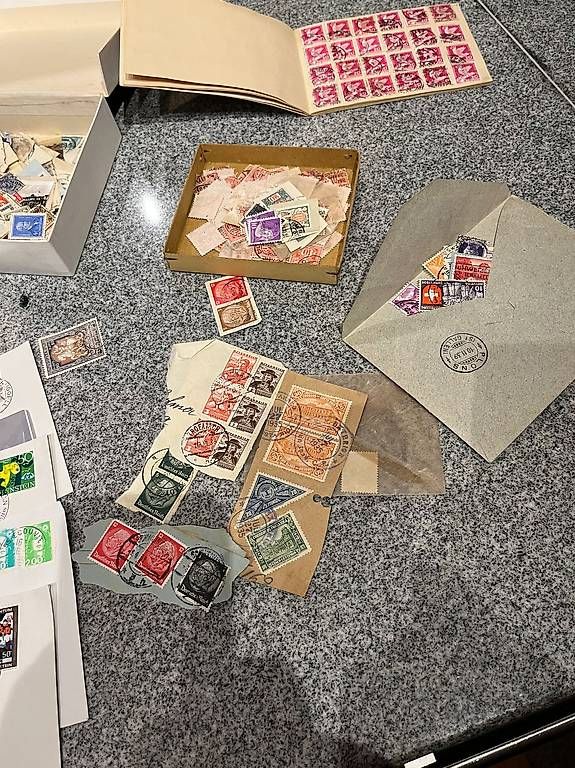 Tutti i francobolli: Briefmarken, Briefmarken, Briefmarken! – Usato da Maienfeld venduto da ang_6pbr 1