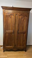 Armoire ancienne avec penderie