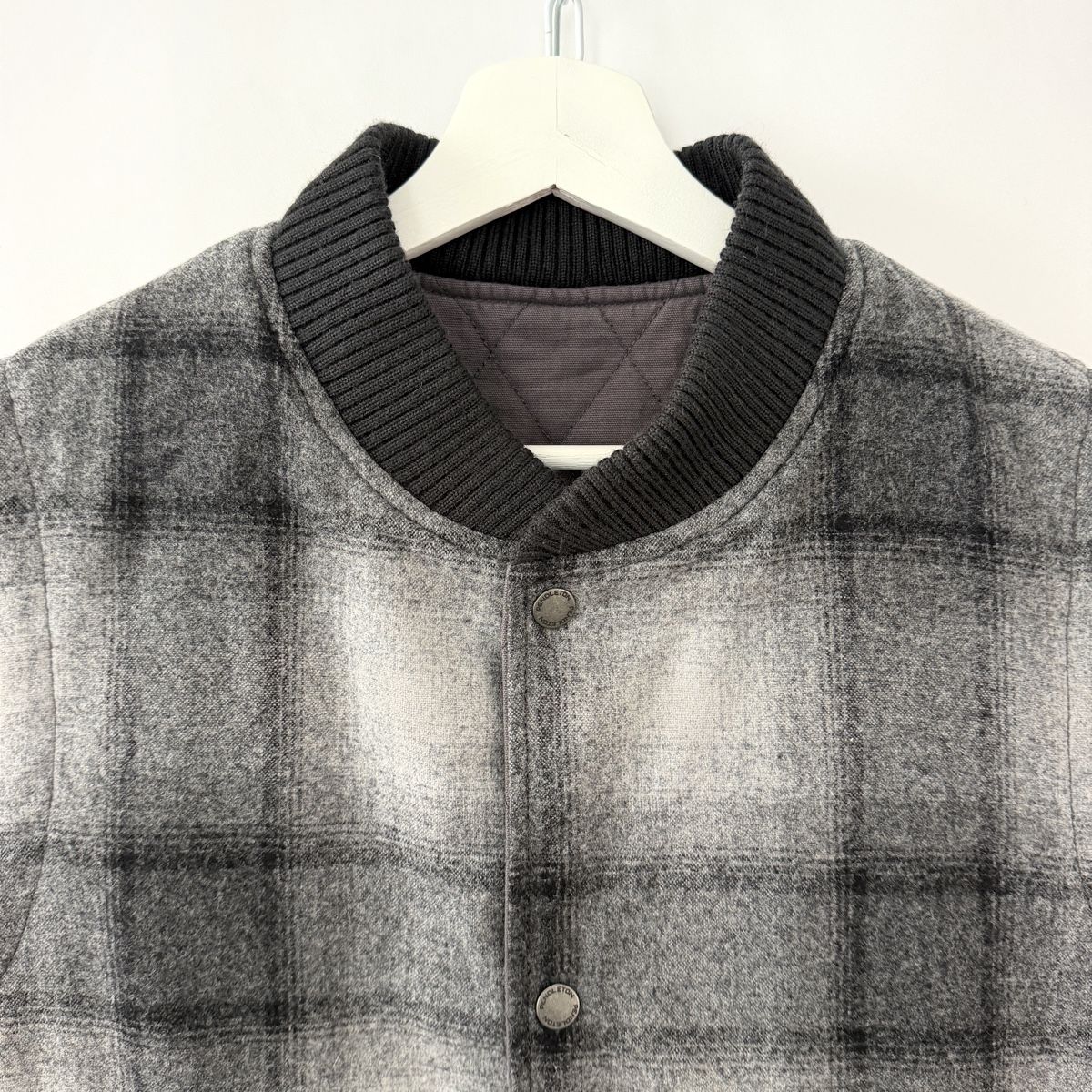 Gilet & Giacche: PENDLETON – Reversible Men's Vest | Size S – Usato da Freienbach venduto da Avviivva_Shop 4