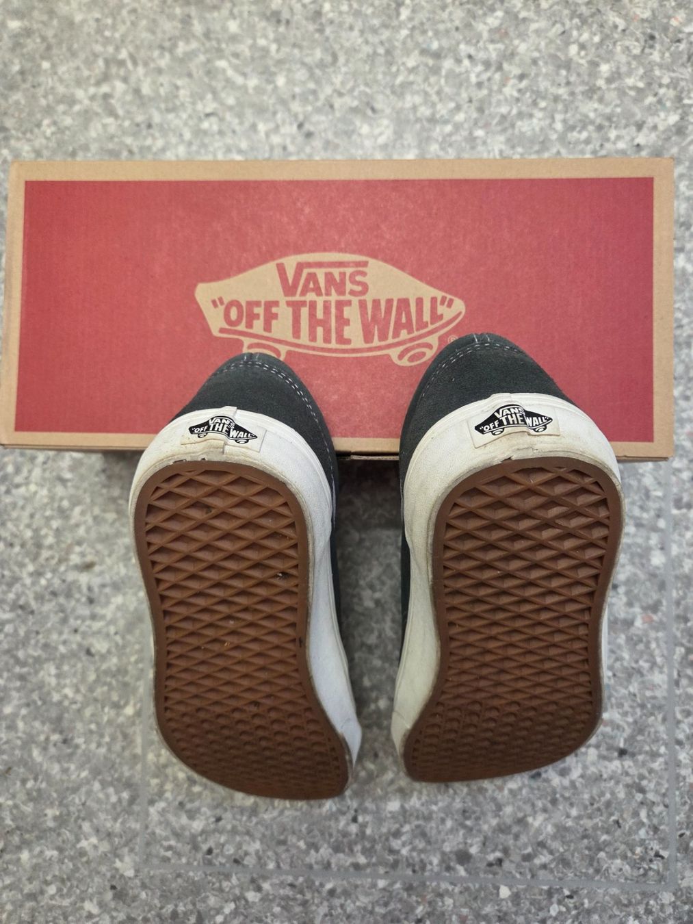 Vans Herrenschuhe: Vans Old Skool - Gunmetal 44 – Gebraucht aus Sempach Station von Miss_sixty6 6