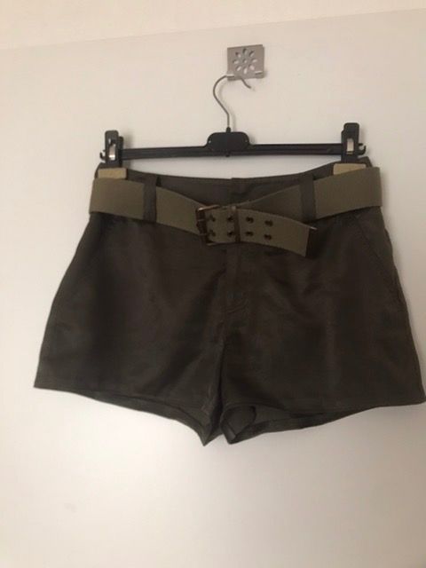 Esprit Pantaloni: Short, M , Esprit – Usato da Boudry venduto da JulieG13