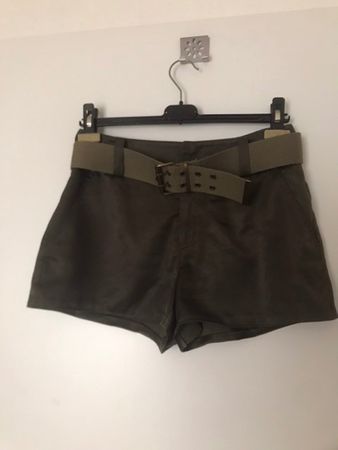 Short, M , Esprit