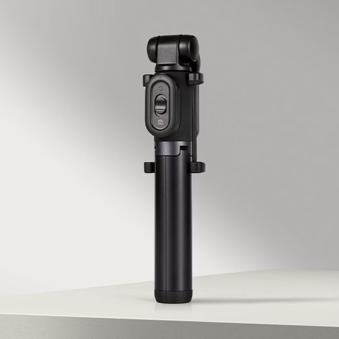 Staffe: Perche à selfie Bluetooth - neuf – Nuovo e nell'imballaggio originale da Delémont venduto da Emi-98