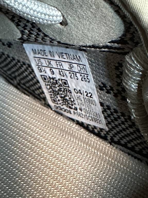 Herrenschuhe: YEEZY Boost 350 V2 – Neu und originalverpackt aus Zürich von Pablo_C 3