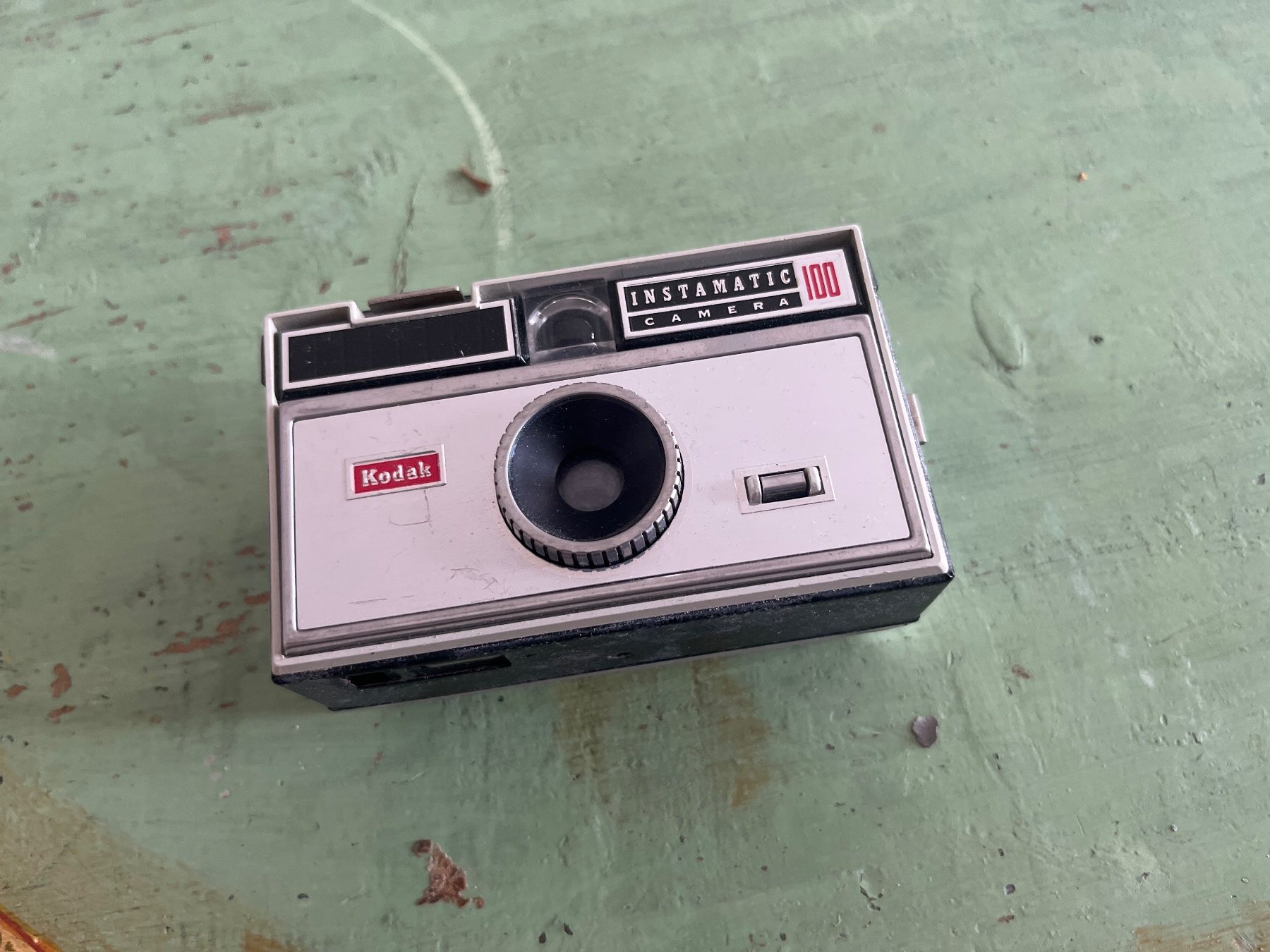 Fotocamera: Kodak Vintage camera – Difettoso da Chiasso venduto da AzenYa
