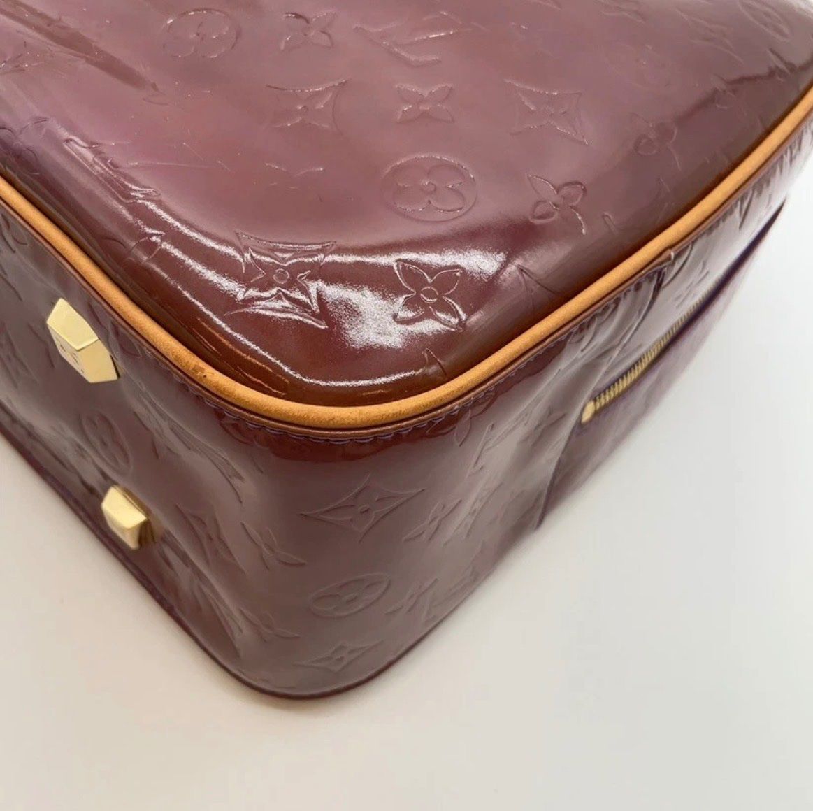 Louis Vuitton Taschen: Louis Vuitton Sutton GM cuir empreinte bordeaux – Gebraucht aus Sugiez von Vuitton_for_life 9