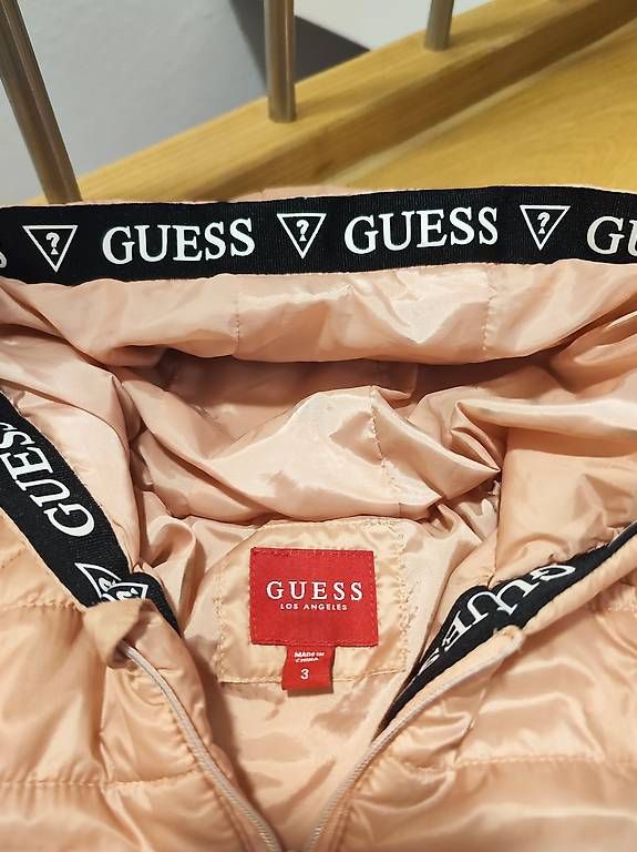 Jacken & Mäntel: Guess Kinderjacke 86-92 – Gebraucht aus Weinfelden von gab_z6f5 2