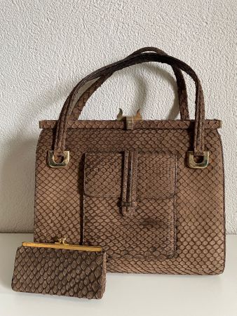 1950s Vintage Light Brown leather Bag Scales like with purse