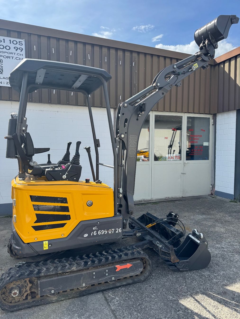 Escavatori: Pelle mécanique 2.0T Mini-Bagger 70Stunde – Nuovo e nell'imballaggio originale da Biel/Bienne venduto da inf_p8rh 4