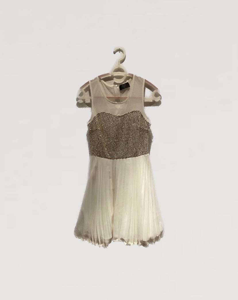 Kleider: weiss goldenes AX Paris Kleid – Neu (gemäss Beschreibung) aus Zürich von Shoppingqueen98 1