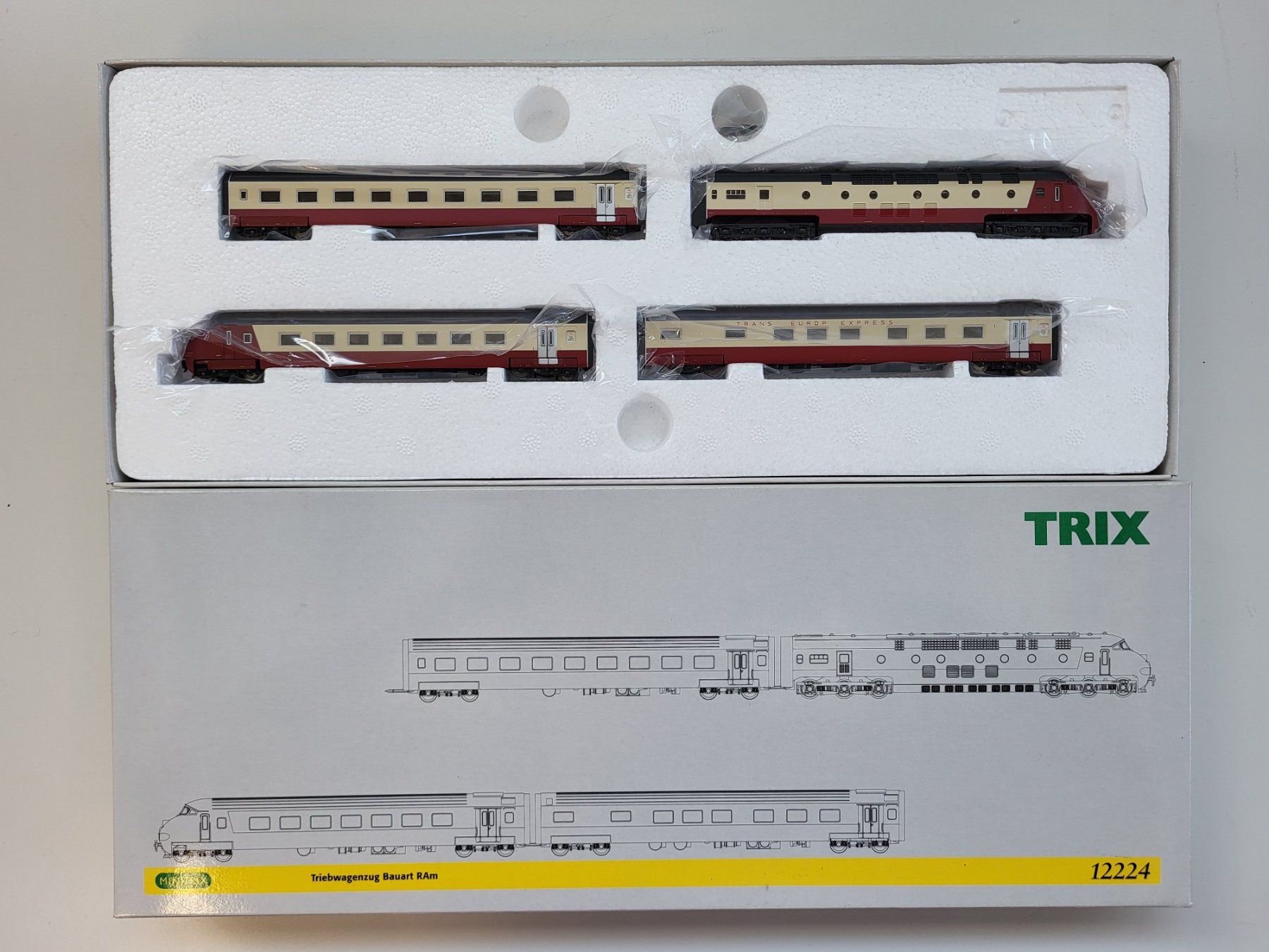 Trix Modellini di ferrovie: Minitrix 12224 Triebwagenzug 4-Teilig – Usato da Brügg BE venduto da POU-BELLE