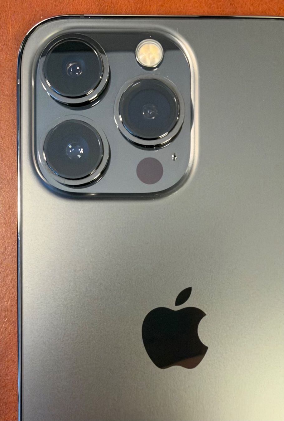 Apple Telefoni cellulari / Smartphones: Makelloses iPhone 13 Pro 256 GB, Farbe Graphit mit Zubehör – Usato da Oberwil BL venduto da tom_ytl5 4