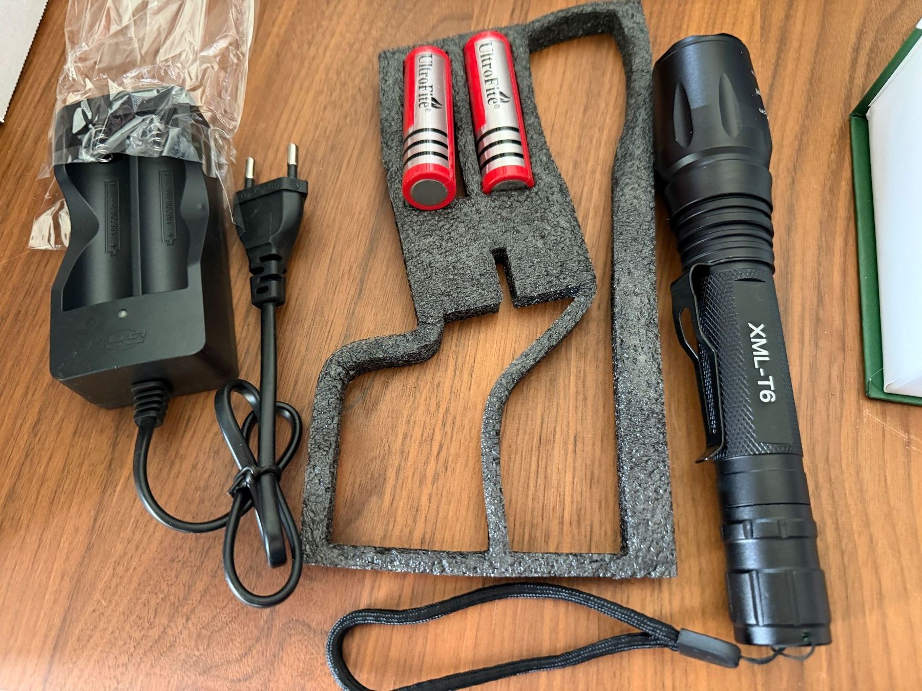 Lampen: LED STRONG LIGHT FLASHLIGHT – Neu und originalverpackt aus Wolfhalden von frischi1973 2