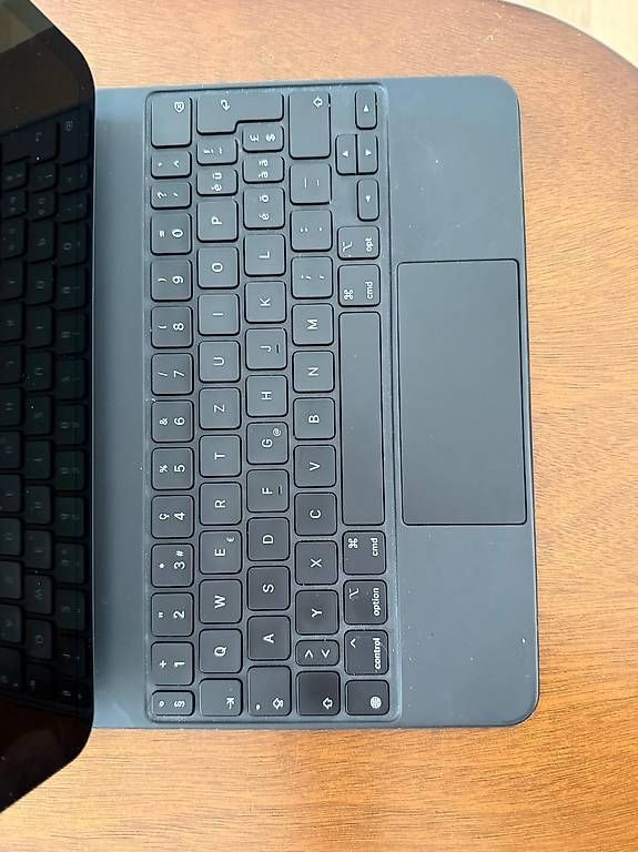 Tablettes PC: Apple iPad Air 5 Generation – Neuf avec emballage d'origine à Lachen SZ par mar_pc6x 3