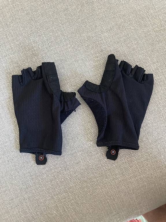 Handschuhe & Handstulpen: Isadore Rennradhandschuhe M – Gebraucht aus Zürich von BootmakerforKings