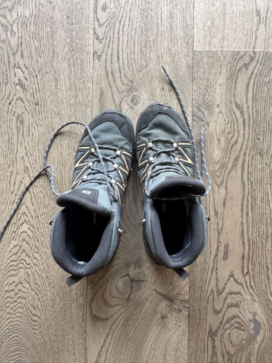 Salomon Chaussures femmes: Chaussures de randonnée  – D'occasion à Chéserex par evo_97yp