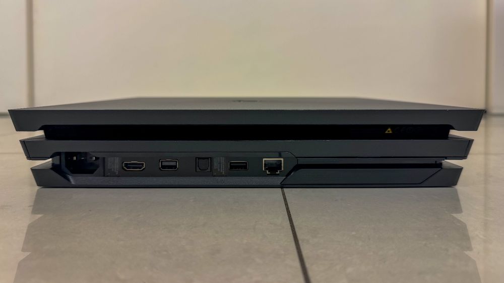 Sony Playstation 4 Pro (PS4 Pro) | Kaufen auf Ricardo
