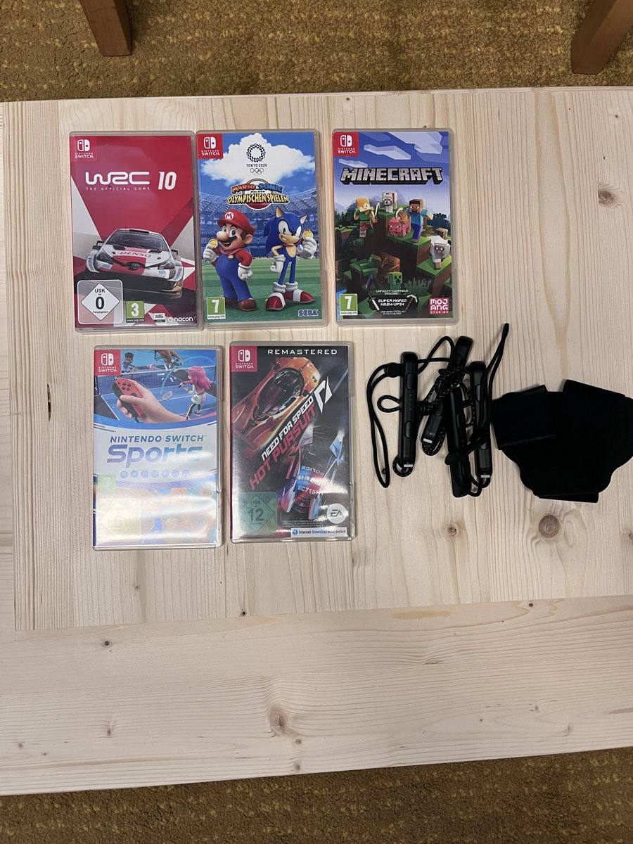 Nintendo Consoles: Nintendo Switch Oled mit 5 Spielen und 4 Controllern – D'occasion à Baden par Schlagwein 6