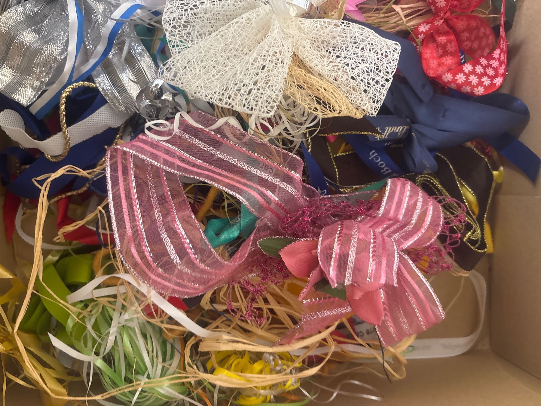 Nastri decorativi: Geschenkband Sortiment diverse Farben gebraucht – Usato da Wallisellen venduto da ASZT 3
