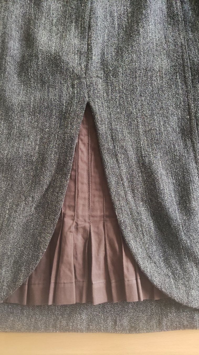 Gonne: Jupe tweed marron coupe originale, marque Animale – Usato da Orbe venduto da ecilea 4