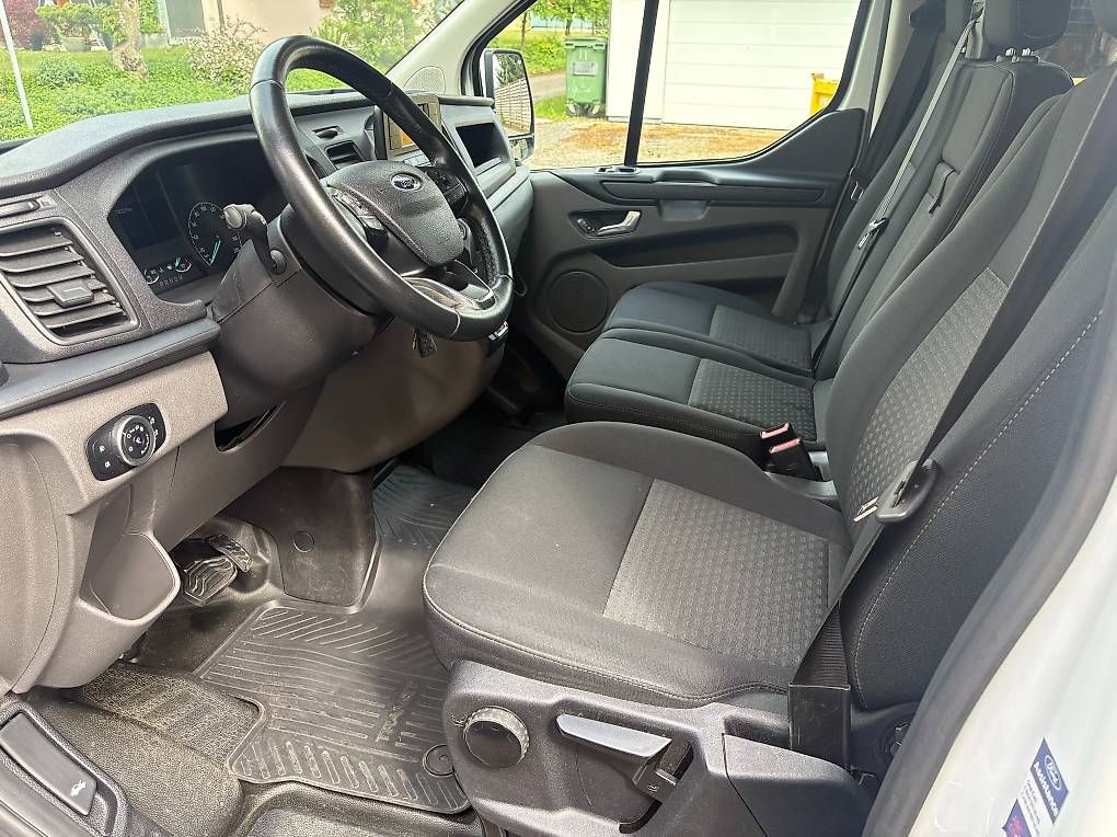 Nutzfahrzeuge: Transit Custom L2H1 170 PS – Gebraucht aus Wangen b. Olten von Hba2 8