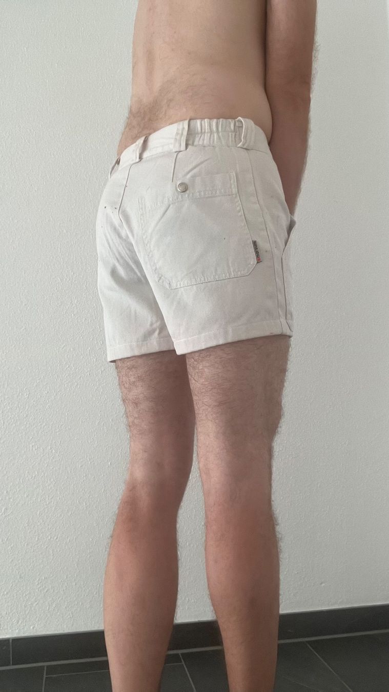 Pantaloni: Arbeitskleidung sehr kurze Hose Gr.S – Usato da Bettwiesen venduto da Zustand57 2