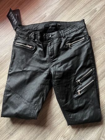 Ein Stylische Jeans in Grösse 28 - Only