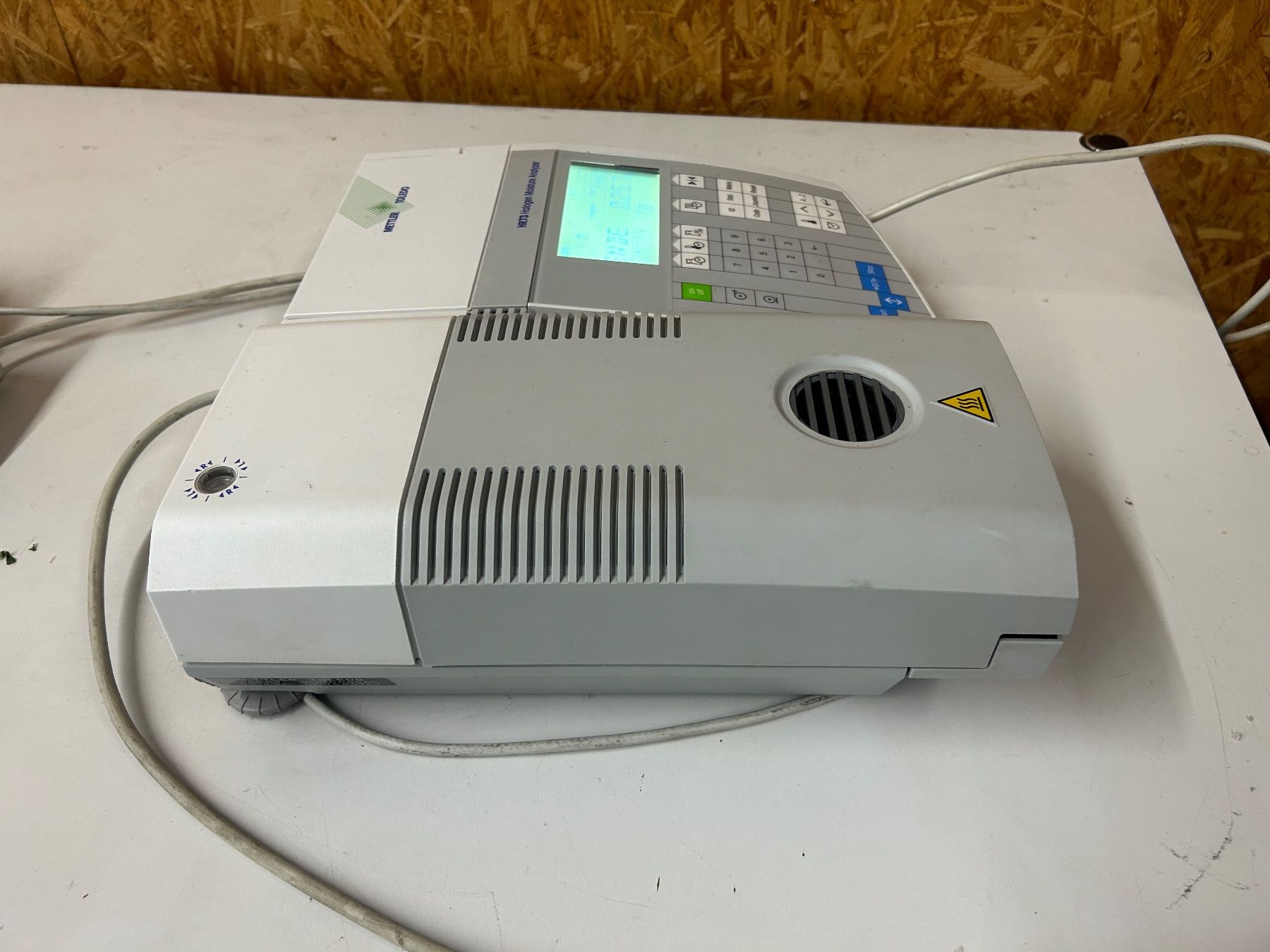 Mettler Toledo Accessori da laboratorio: Mettler Toledo HR73 Moisture Analyzer – Usato da Schupfart venduto da philippb06 8