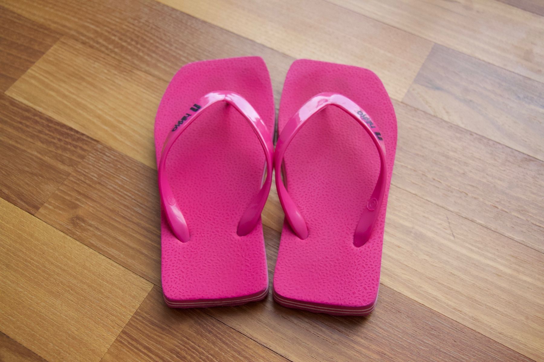 Schuhe für Mädchen: Modische Flip-Flops für Mädchen, Gr. 18 – Gebraucht aus Uetikon am See von Vil4523 2