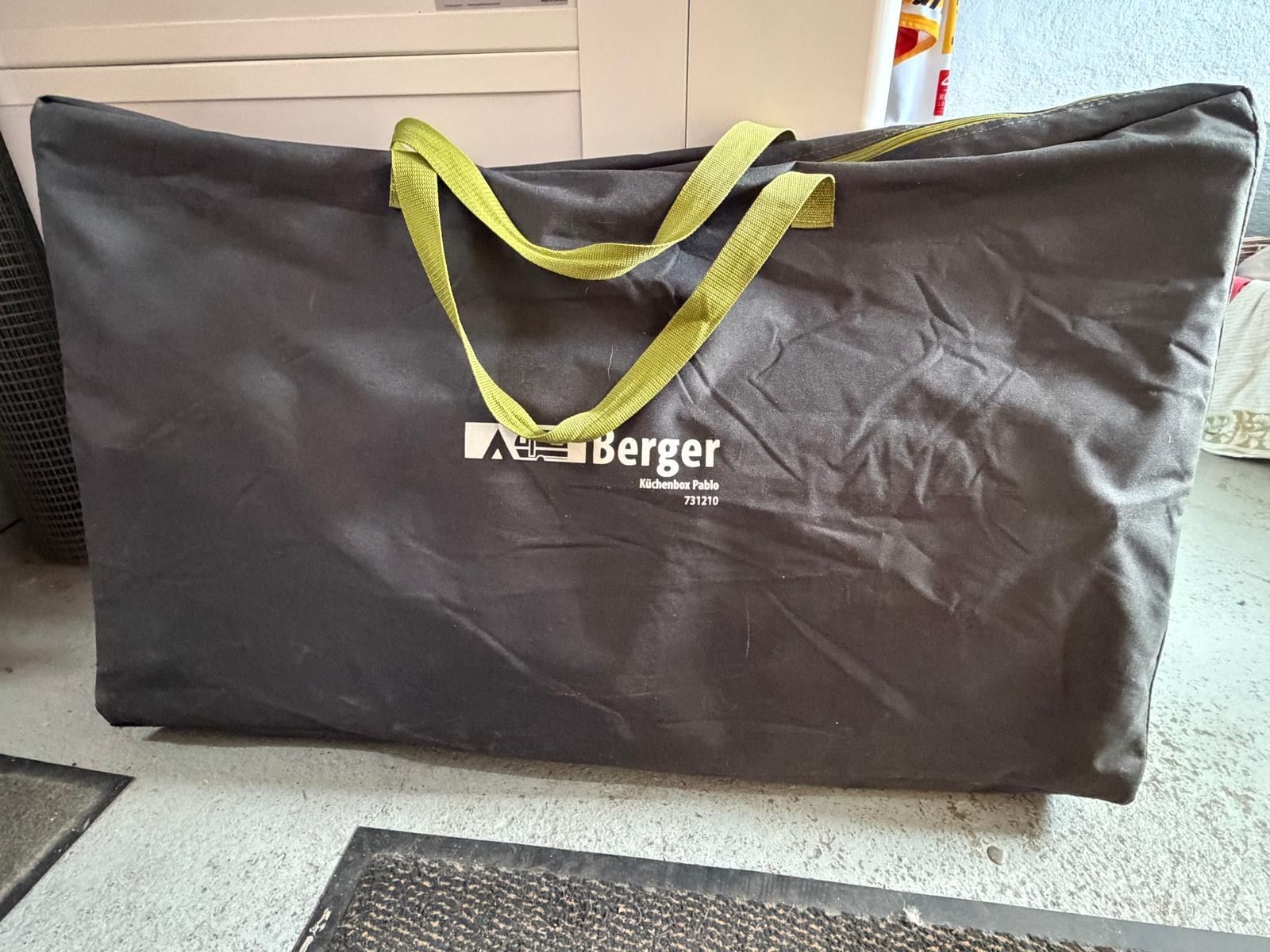 Schränke: Campingküchenschrank "Berger" – Gebraucht aus Hinwil von Philan 1