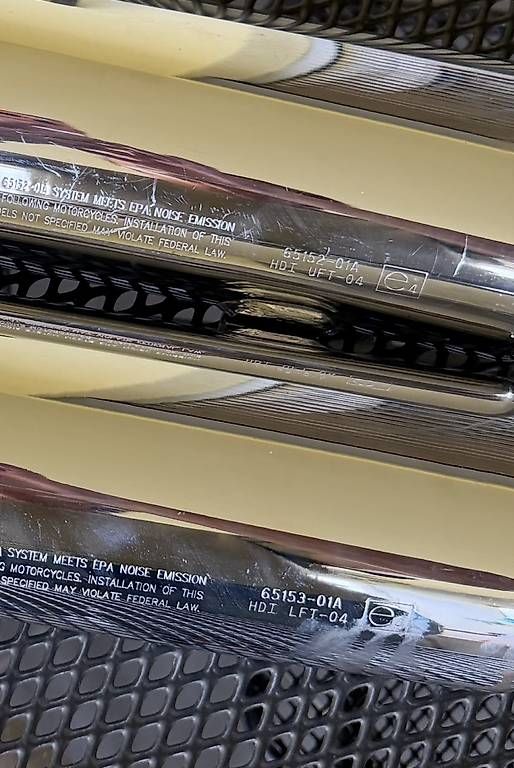 Sistemi di scarico: Harley Davidson Original Auspuff V- Road VRSCD – Usato da Kleindöttingen venduto da mar_6t65 1