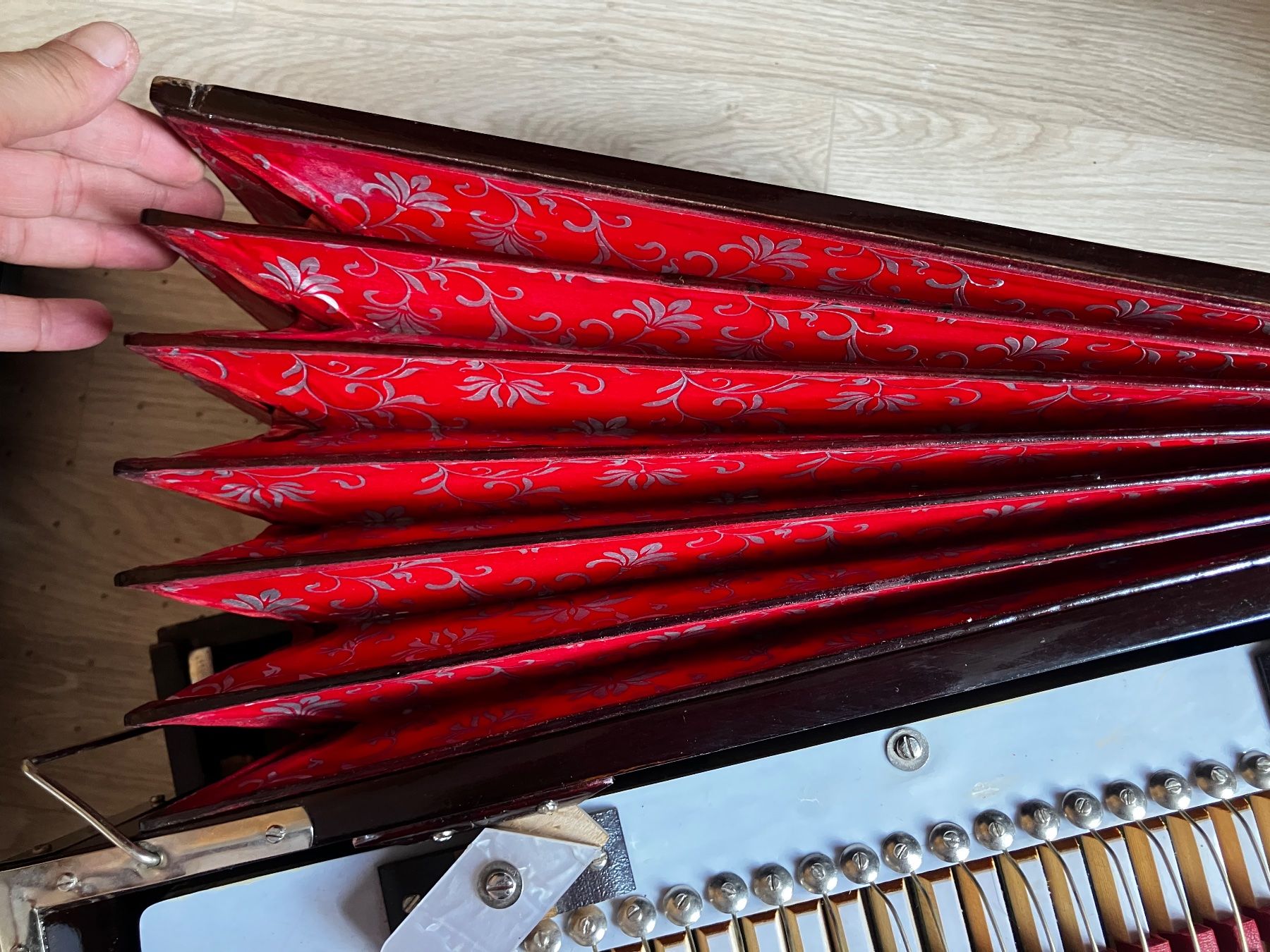 Strumenti musicali: Harmonium (ind. Reiseharmonium) – Usato da Kirchdorf BE venduto da bar_6c2l 2