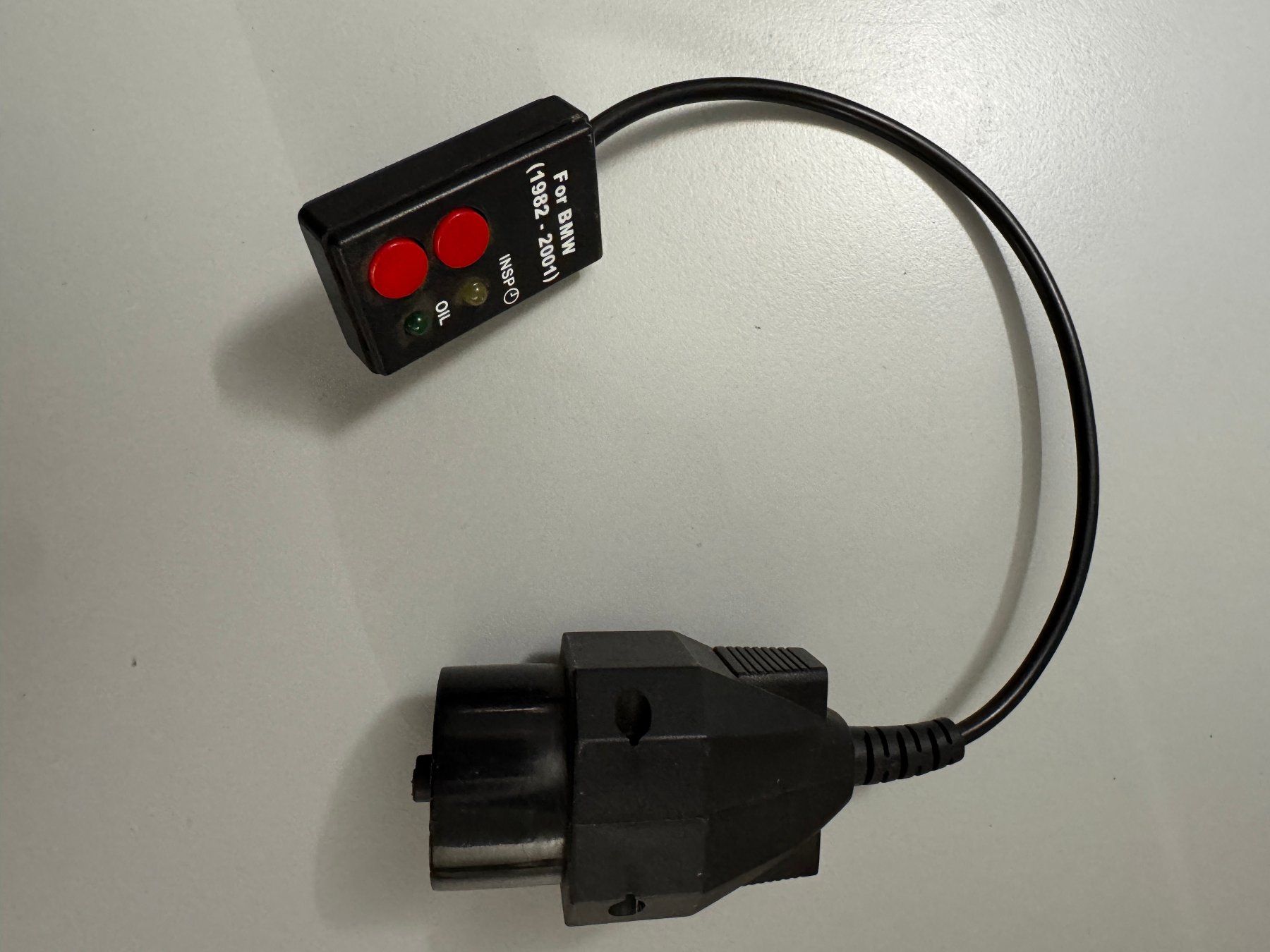 BMW Alle Autoersatzteile: Bmw E36 E39 20 Pin Service & Öl Service Reset Tool – Gebraucht aus Bern von tradestation