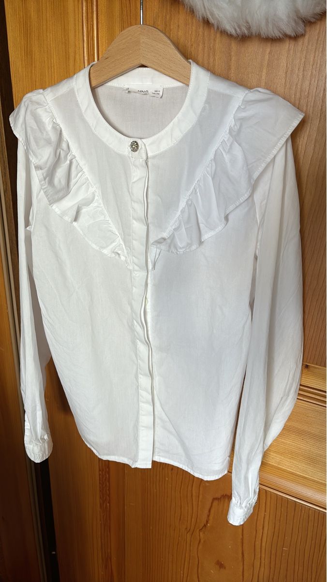 Mango Blusen, T-Shirts & Tops: Festliche Mädchenbluse MNG 140 – Neu (gemäss Beschreibung) aus Uznach von Sev82