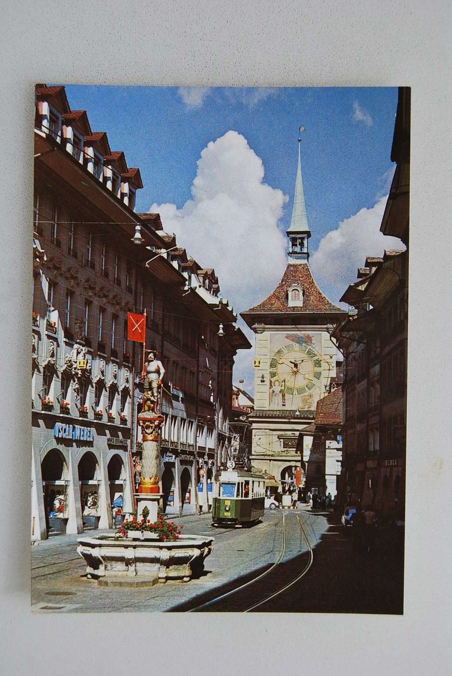 Cartoline postali: AK Bern, Zeitglockenturm mit Tram Linie 3 – Usato da Rüfenacht BE venduto da Toro06