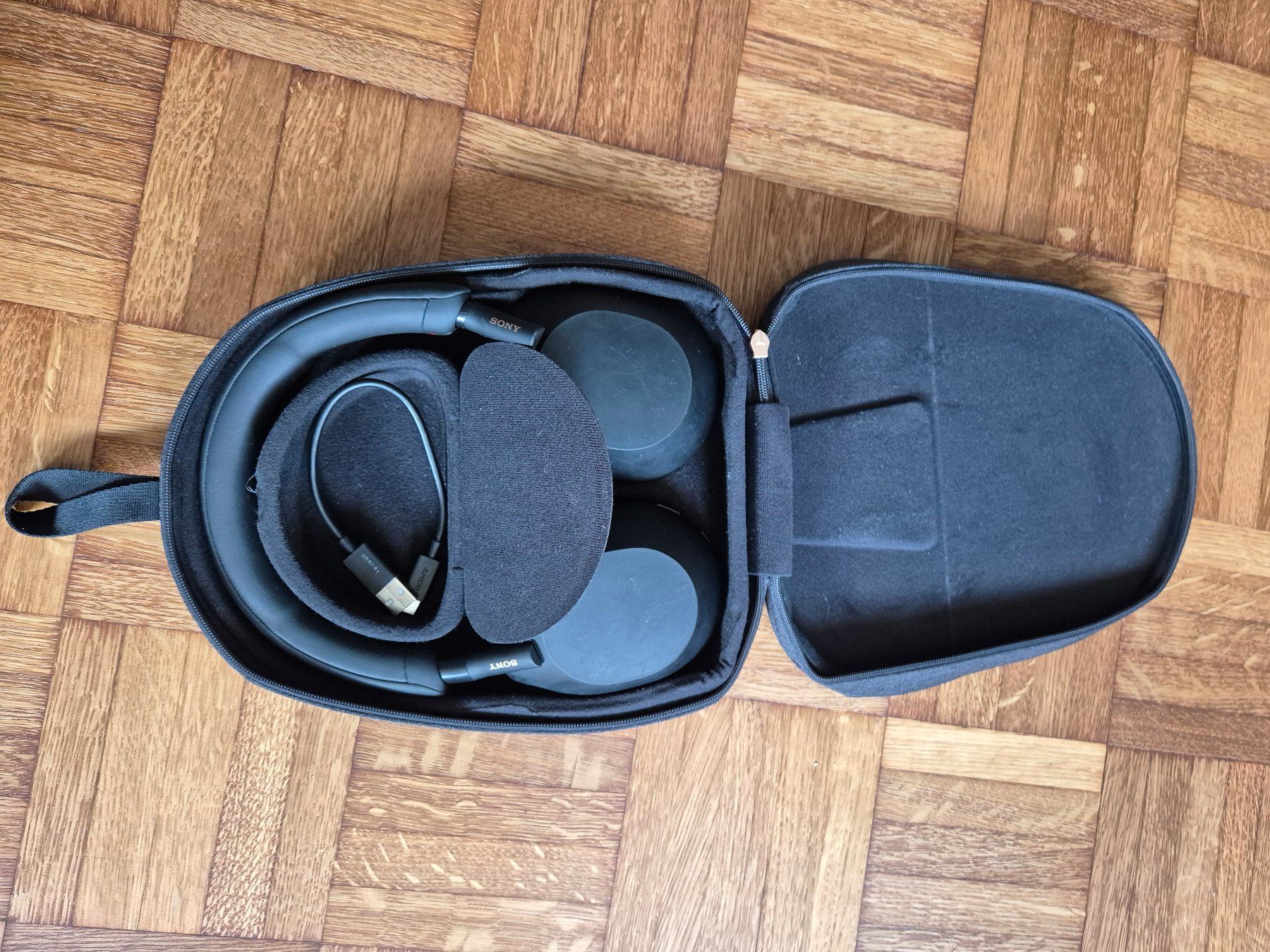 Sony Cuffie: Sony WH-1000XM5 Kopfhörer schwarz – Usato da Zürich venduto da Kallina2000 2
