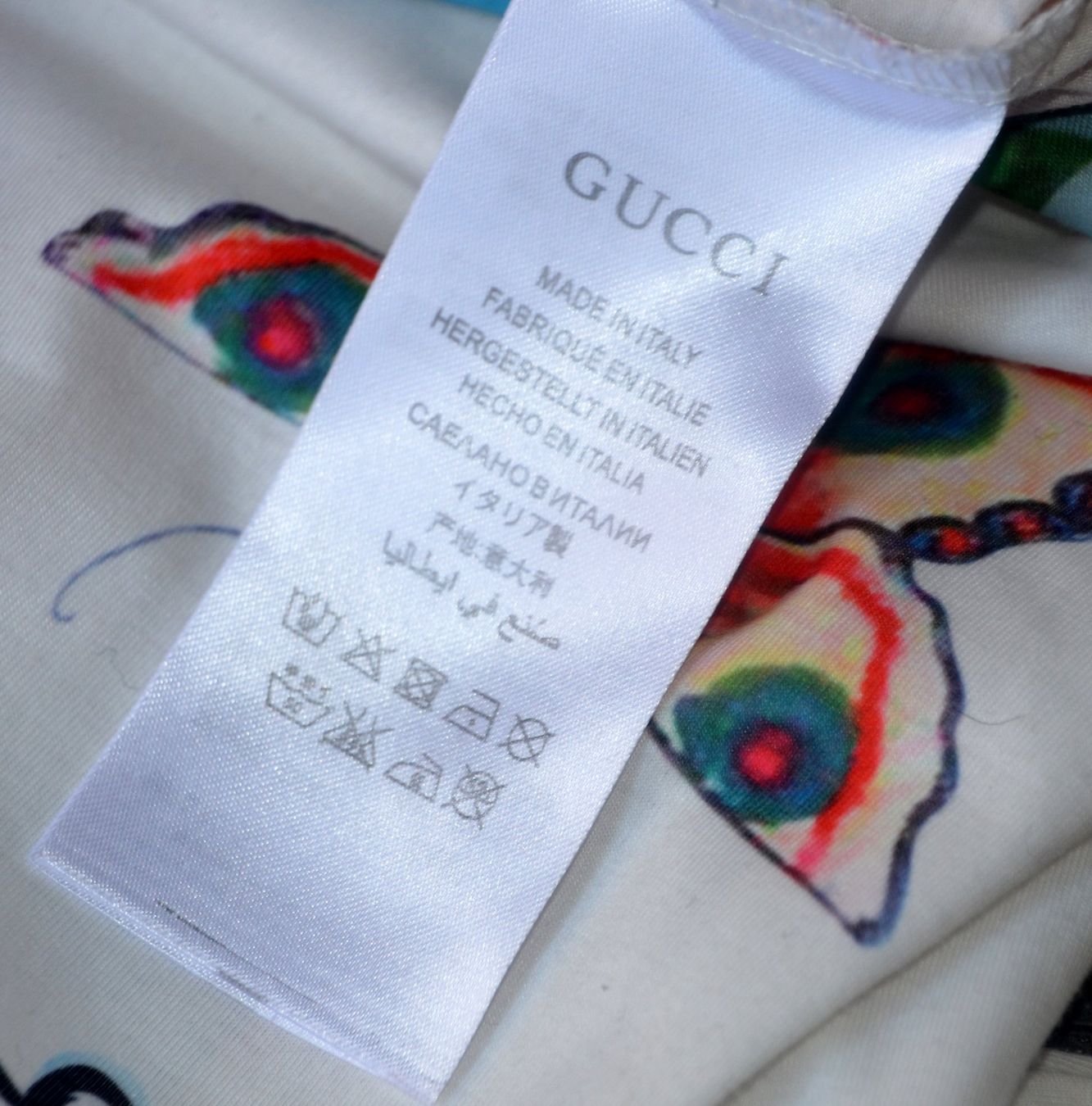 Gucci T-shirt: Gucci T-Shirt  S/M – Usato da Collonges venduto da Allegree 7