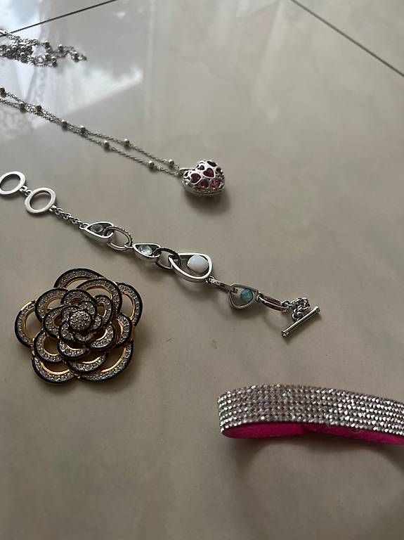 Ciondoli: Schmuck schön  – Usato da Buchs SG venduto da tugba_38