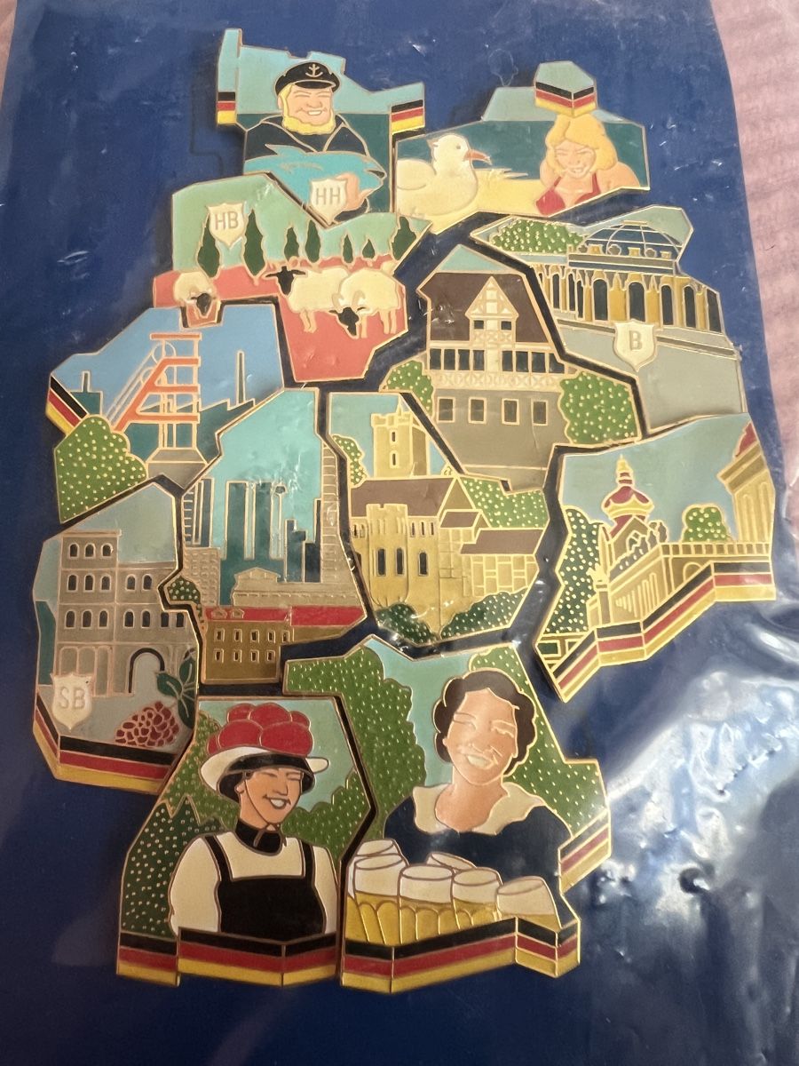 Spille & Fermagli: Pins Germania  vintage – Nuovo e nell'imballaggio originale da Dino venduto da ani_ypr9