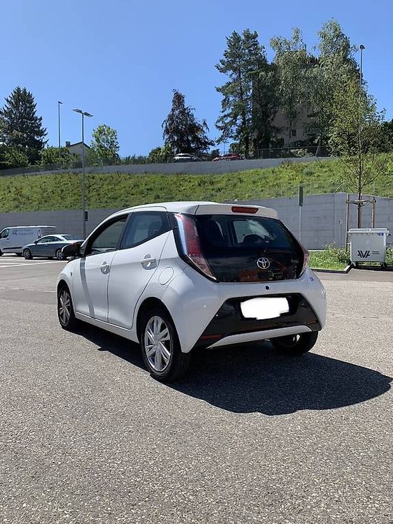 Automobili: Toyota Aygo 2015 ? Zuverlässig, gepflegt & sparsam – Usato da Baden venduto da Tubeless 3