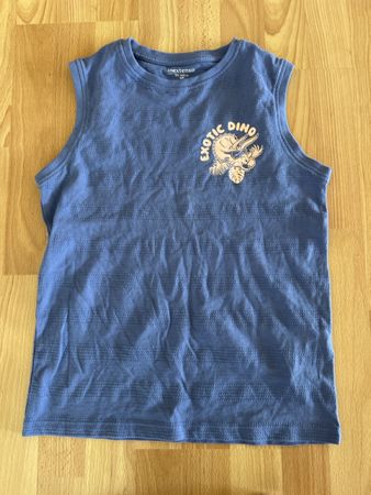 Blaues Trecker top für buben