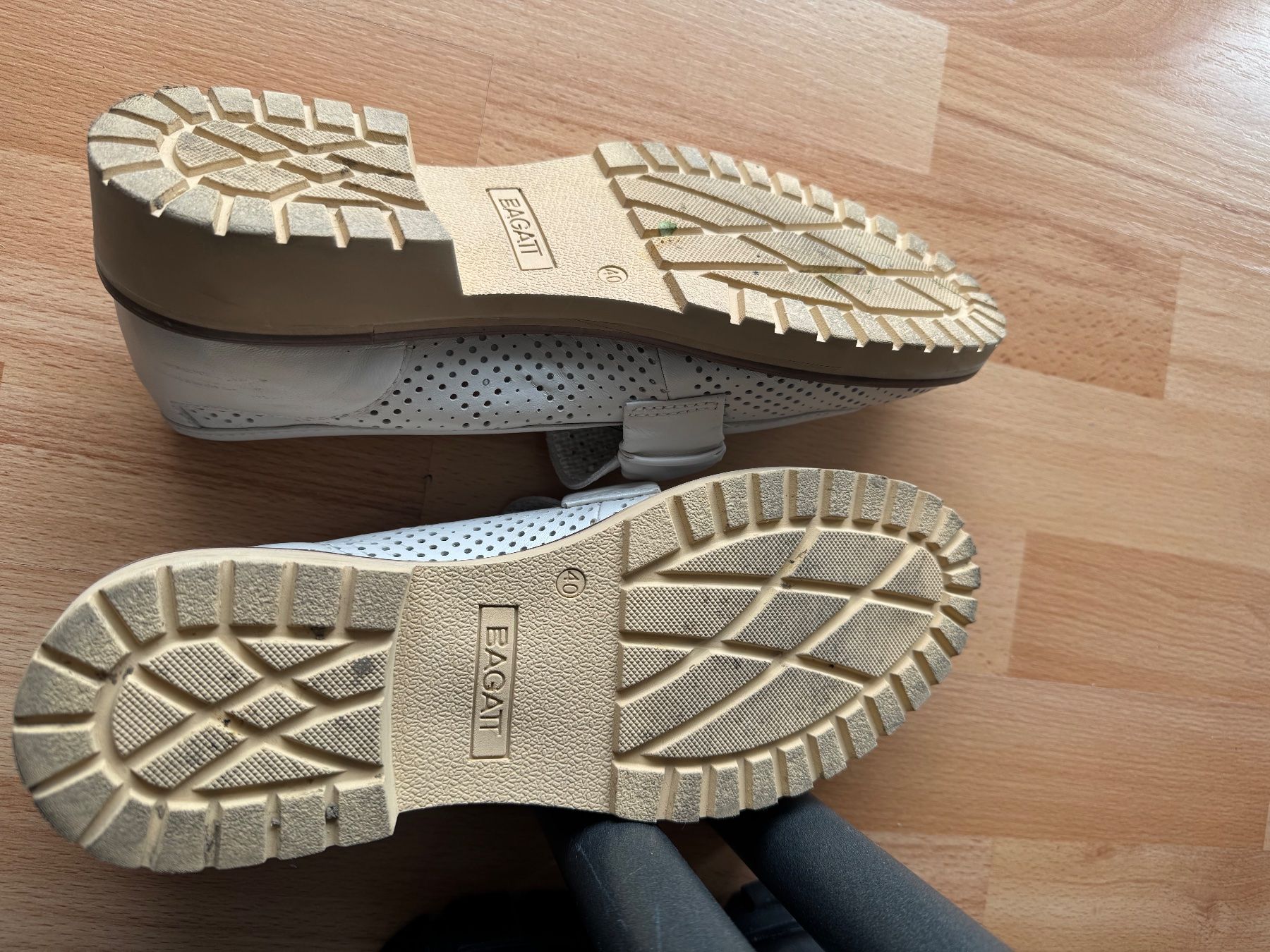 Bagatt Scarpe da donna: Schuh von Bagatt, Leder beige, Grösse 40 – Usato da Rorschacherberg venduto da beeechen 4