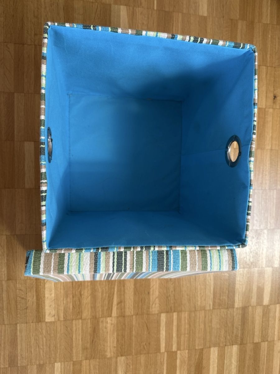 Recipients et similaires: Aufbewahrungsbox mit Deckel – D'occasion à Ettingen par JaneSP 1