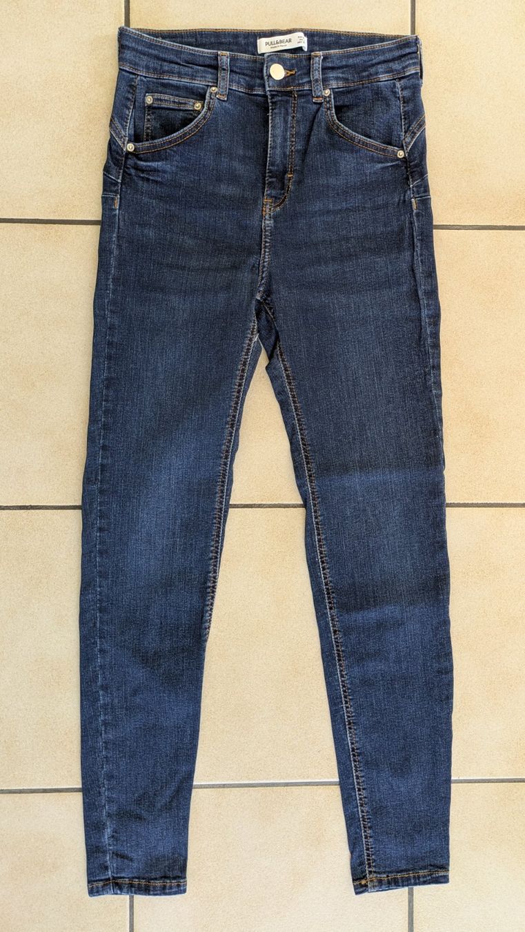 Pull&Bear Jeans: 2 Jeans "Pull & Bear" Gr. 38 – Usato da Bonstetten venduto da Scoutinggirl 1