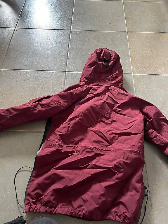 Vestes: Dope Skijacke Grösse S – D'occasion à Flüelen par Seliiina03 4