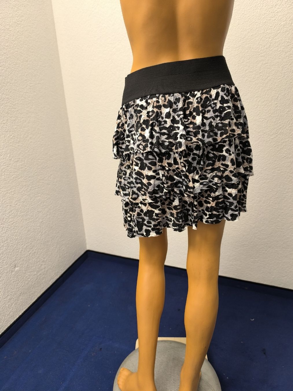 Gonne: Jupe in Leopart Optik von Clockhouse – Usato da Fischbach LU venduto da BuBri 1