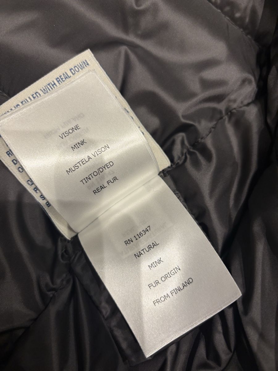 Moncler Giacche: Moncler Daunenjacke mit Nerzbesatz – Nuovo (secondo la descrizione) da Wangen b. Olten venduto da jade.b 8