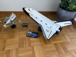 Lego Space Shuttle Discovery Set 10283 Hubble Space Telescop