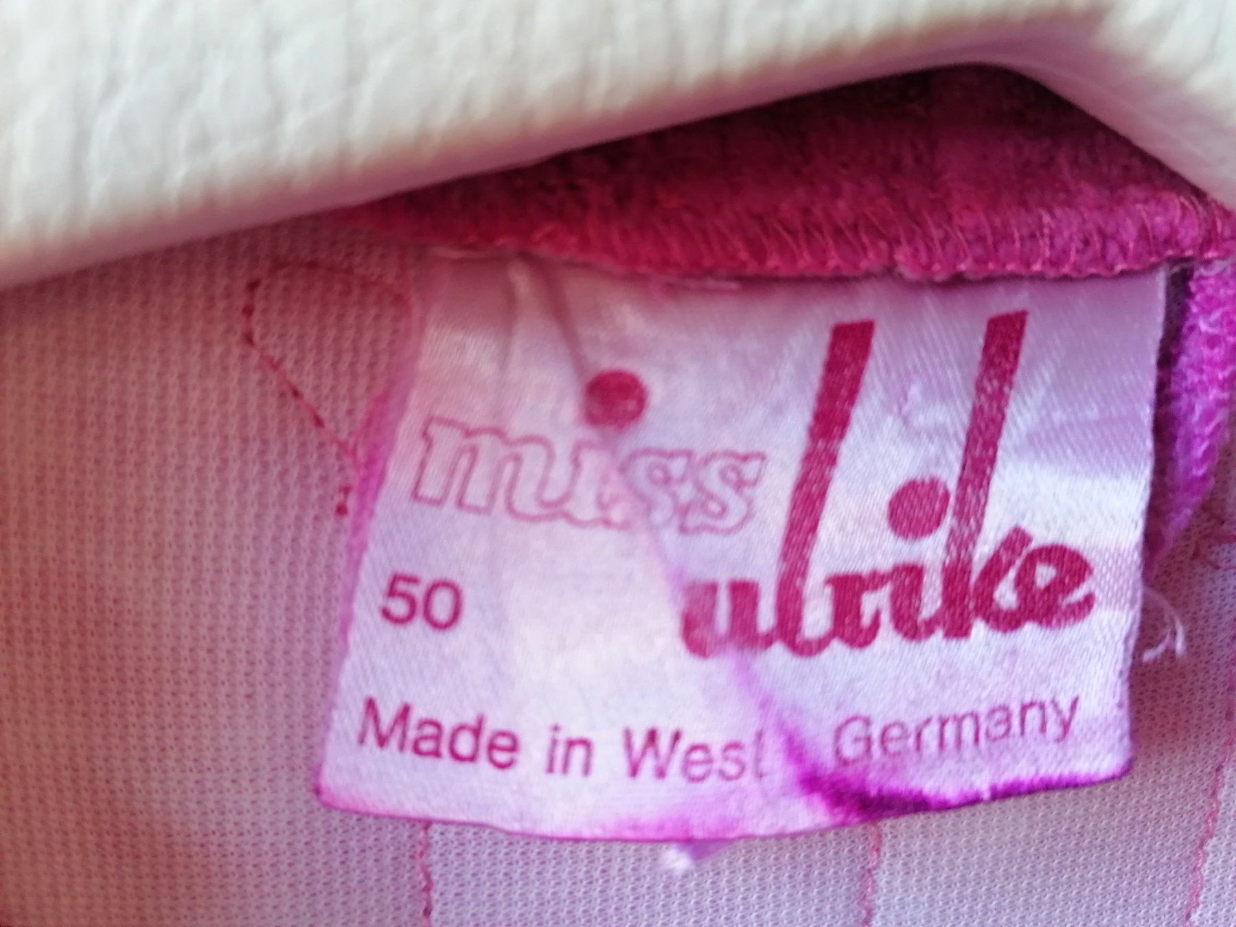Accappatoi: Morgen\Bade Mantel kurzarm fuchsia gr 50 – Usato da Bedigliora venduto da Dolcezza0 3